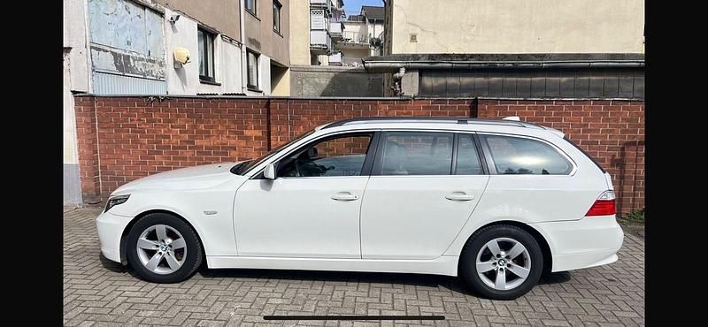 Second-hand BMW 525 197 CP (144 kW) 2007 Alb Break
