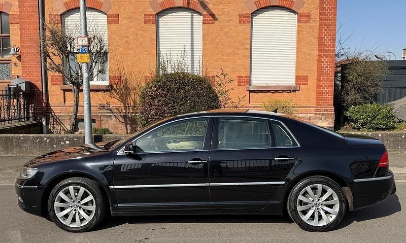 Usata VW Phaeton 239 CV (175 kW) 2011 Nero Berlina
