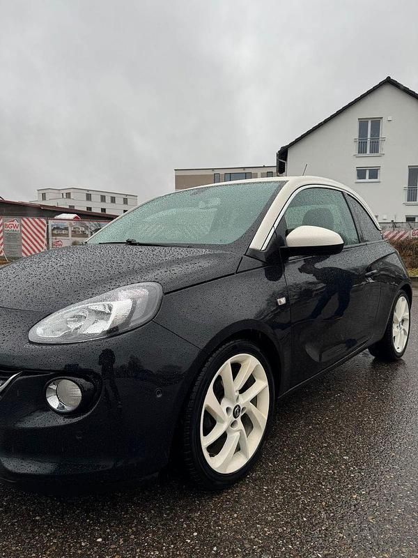 Usata Opel Adam 101 CV (74 kW) 2014 Nero Utilitaria