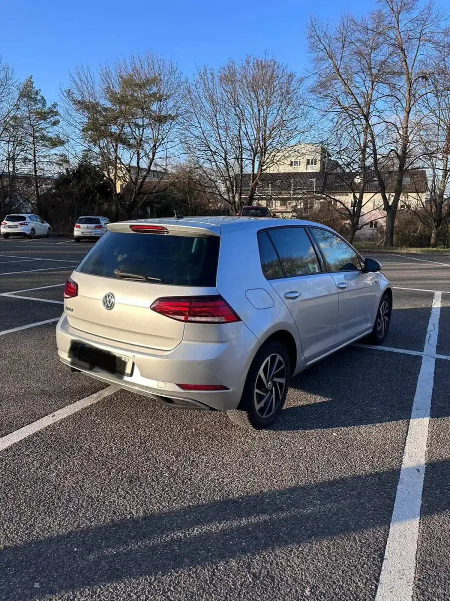 Gebraucht VW Golf VII Join 86 PS (63 kW) 2019 Silber Kleinwagen