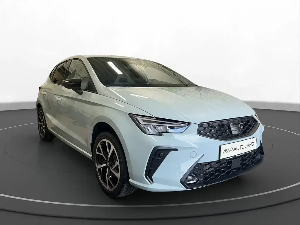 Neu Seat Ibiza FR 116 PS (85 kW) 2026 Grau Kleinwagen