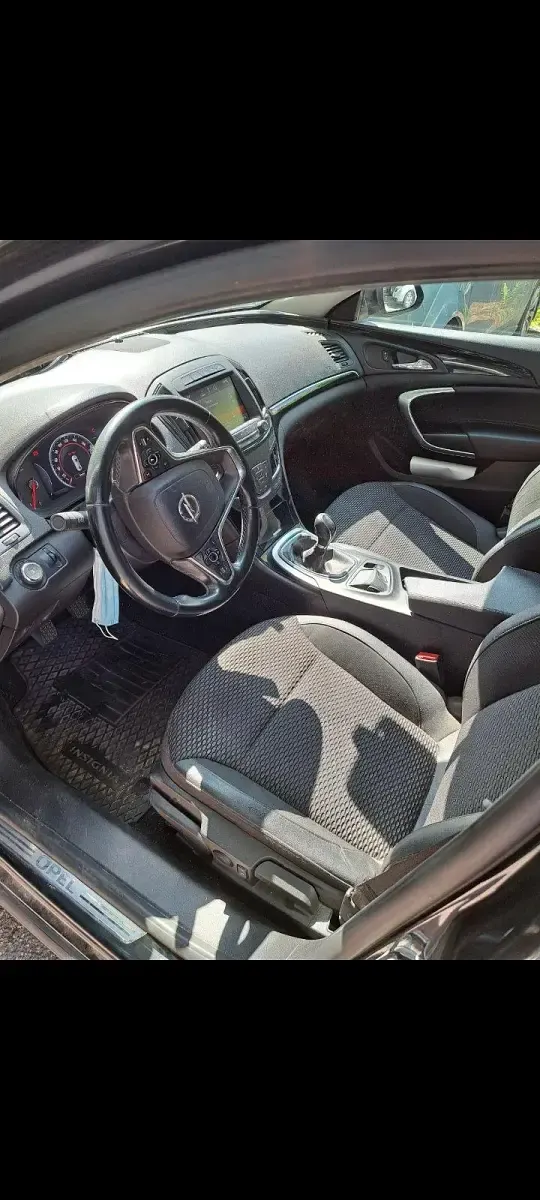 Gebraucht Opel Insignia 163 PS (119 kW) 2014 Schwarz Kombi