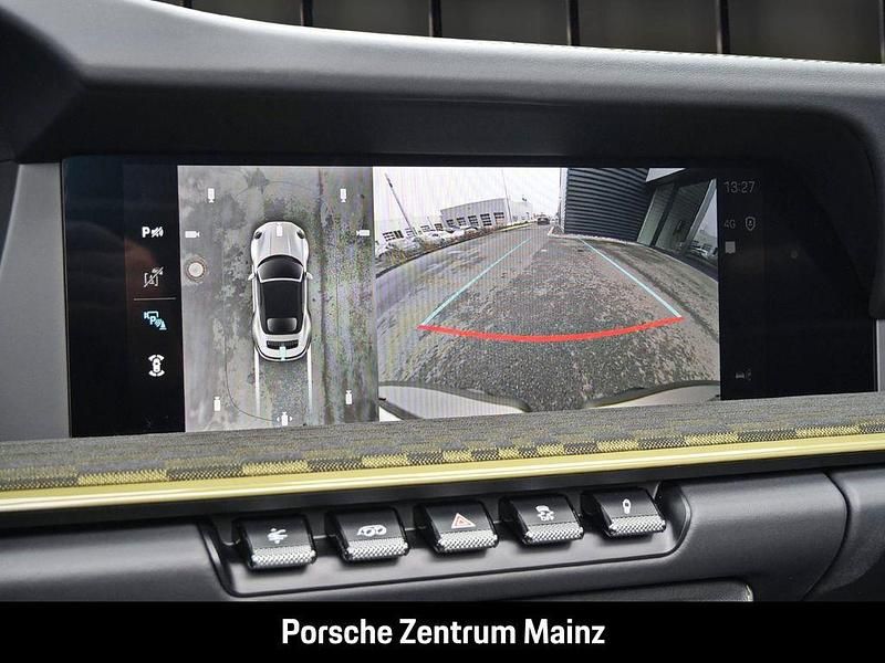 Neu Porsche 992 541 PS (397 kW) 2026 Gruen Cabrio