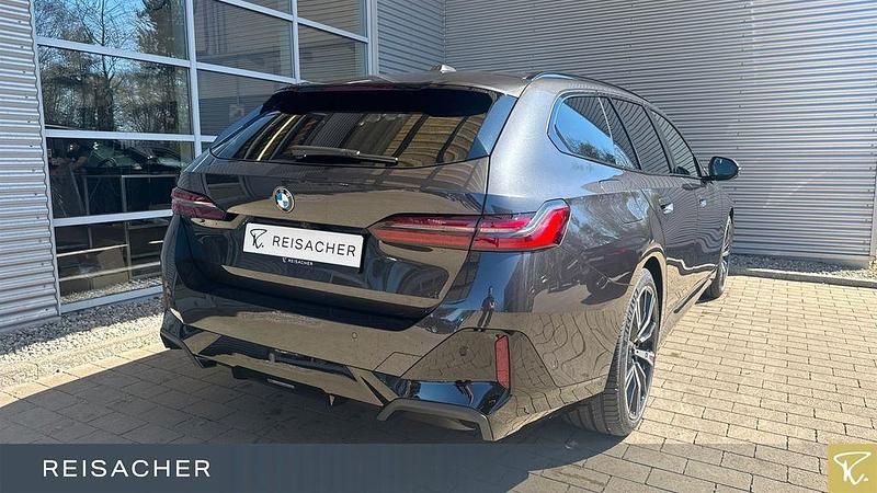 Neu BMW 520 M Sport 197 PS (144 kW) 2026 Grau Limousine