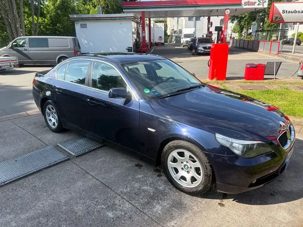 Gebraucht BMW 520 170 PS (125 kW) 2005 Blau Limousine
