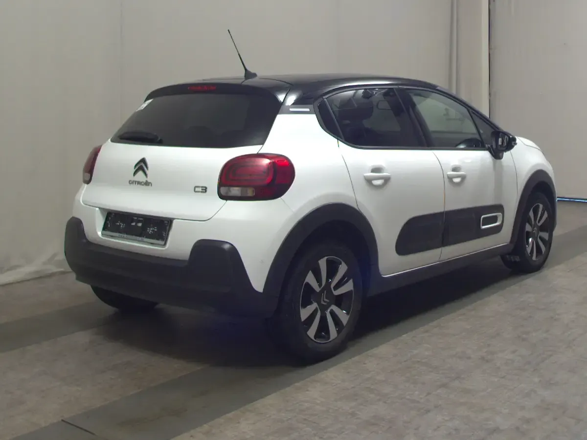 Gebraucht Citroën C3 Shine 83 PS (61 kW) 2022 Weiss Kleinwagen