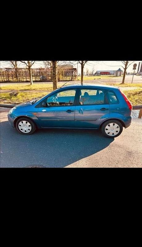 Gebraucht Ford Fiesta 69 PS (50 kW) 2005 Limousine