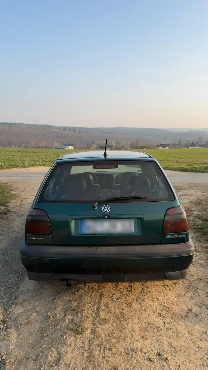Gebraucht VW Golf III 90 PS (66 kW) 1996 Grün Kleinwagen
