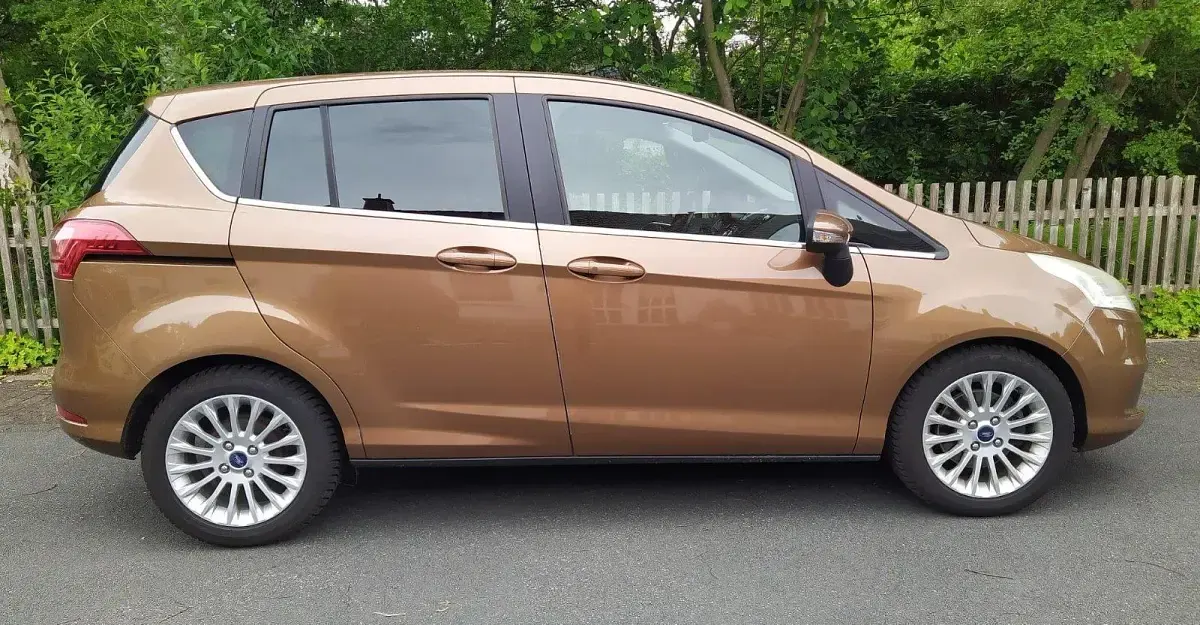 Gebraucht Ford B-MAX Titanium 120 PS (88 kW) 2012 Braun Van / Kleinbus