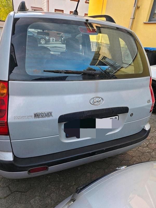 Gebraucht Hyundai Matrix 103 PS (75 kW) 2005 Silber Van / Kleinbus