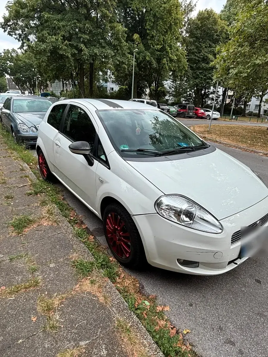 Gebraucht Fiat Punto 95 PS (69 kW) 2009 Weiß Kleinwagen