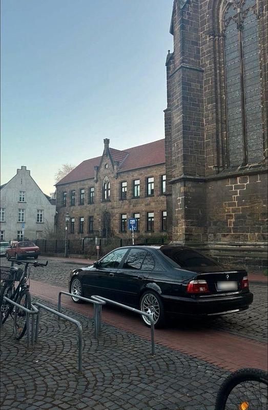 Second-hand BMW 525 193 CP (141 kW) 2001 Negru Berlinǎ