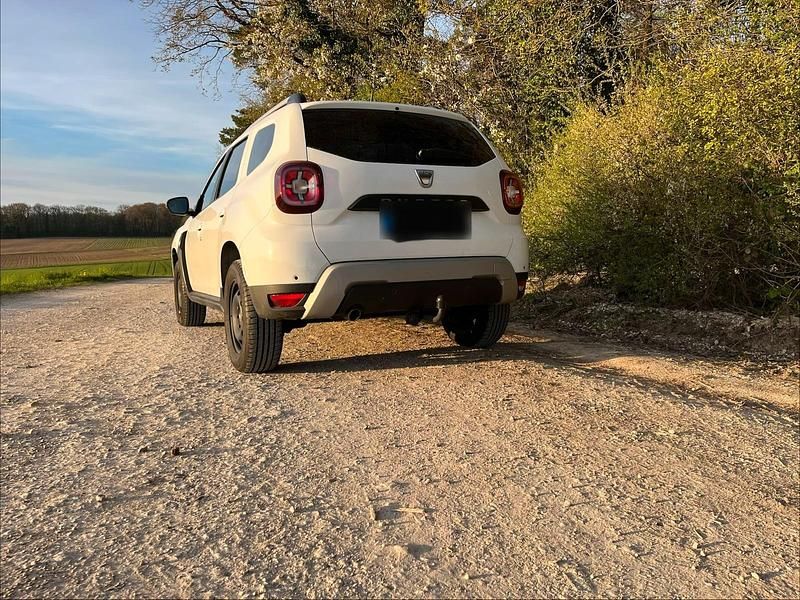 Gebraucht Dacia Duster 131 PS (96 kW) 2020 Weiß SUV
