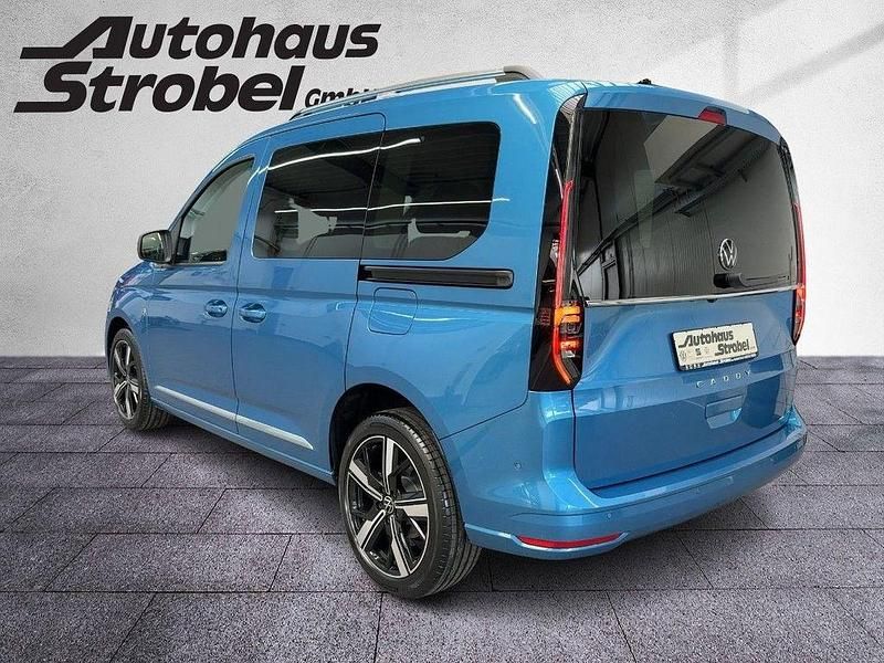 Gebraucht VW Caddy Style 122 PS (89 kW) 2025 Blau Van / Kleinbus