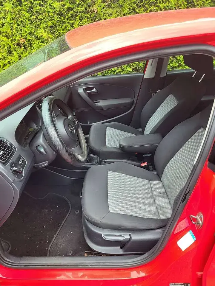 Gebraucht VW Polo Trendline 60 PS (44 kW) 2011 Flashrot Kleinwagen