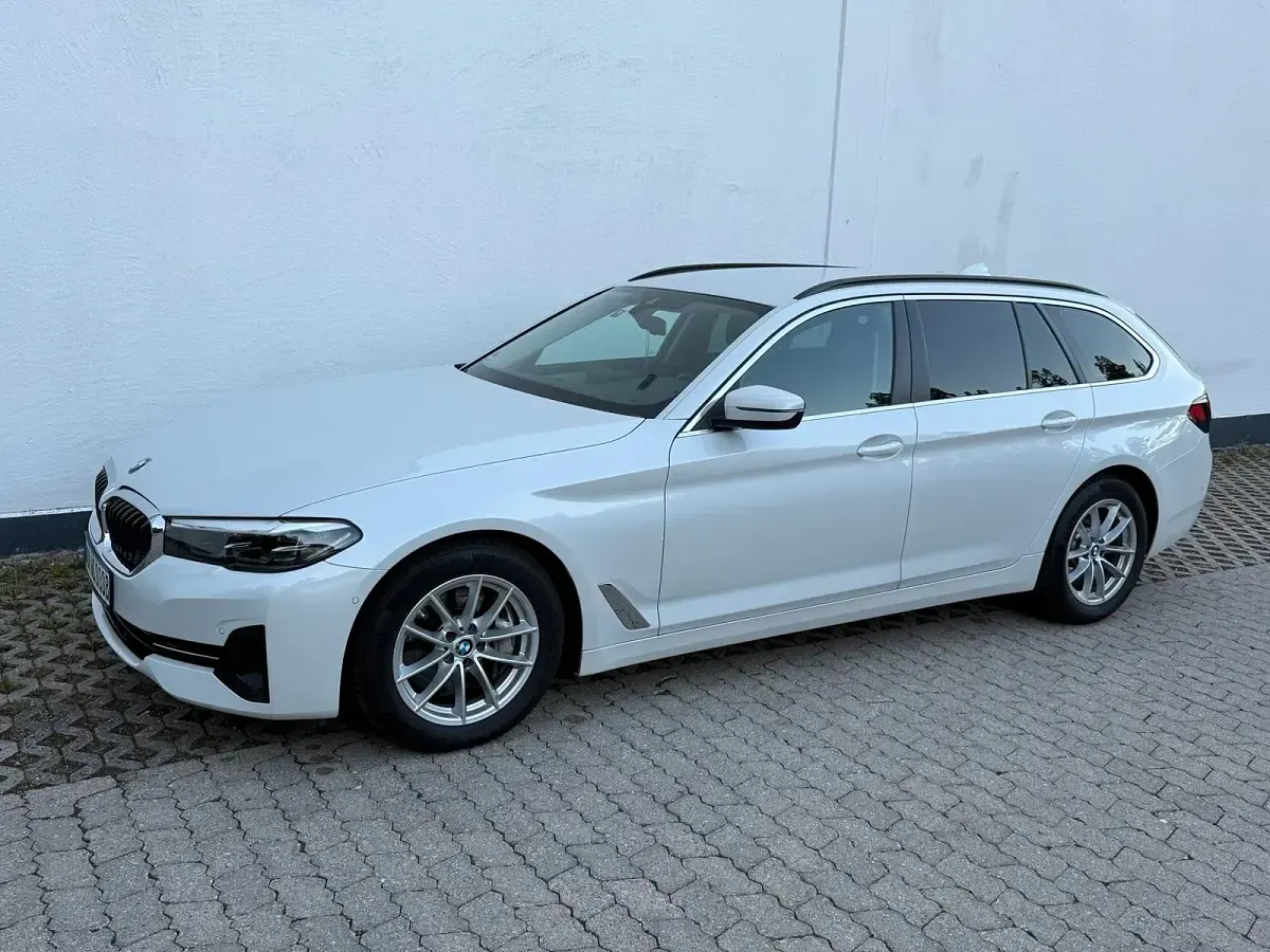 Gebraucht BMW 530 286 PS (210 kW) 2022 Weiß Kombi
