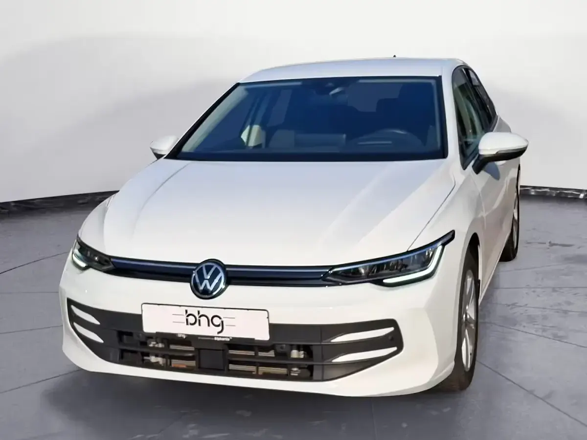 Gebraucht VW Golf VIII Life 116 PS (85 kW) 2025 Limousine