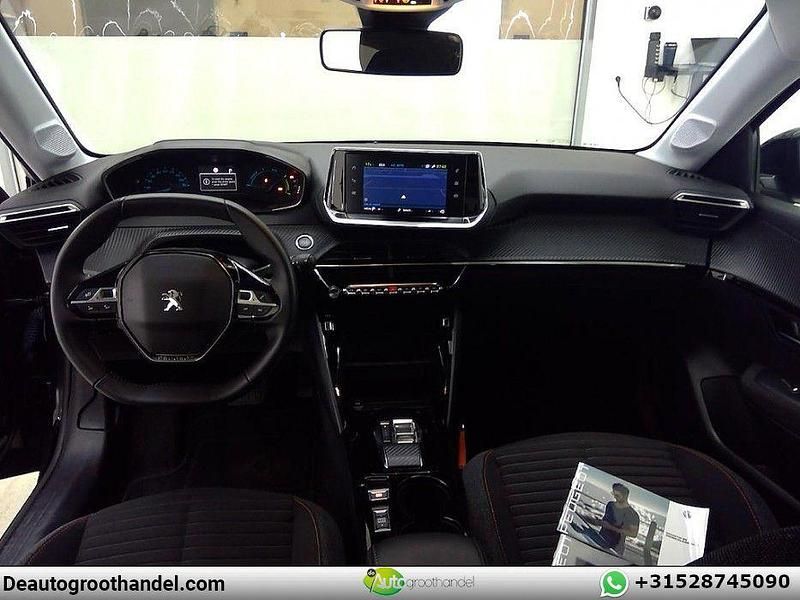 Gebraucht Peugeot e-208 Active 100 kW (136 PS) 2023 Schwarz Kleinwagen