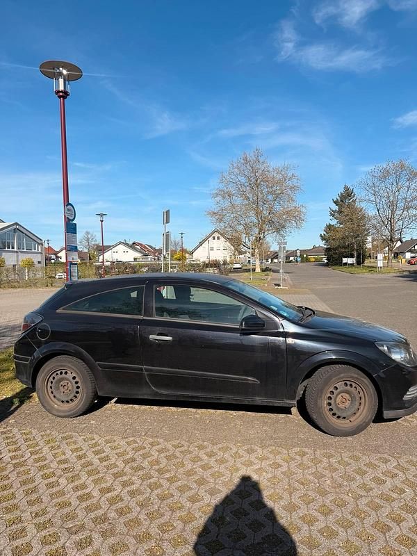 Usata Opel Astra GTC 2009 Nero Utilitaria