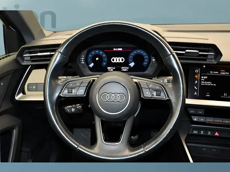 Gebraucht Audi A3 Sportback 150 PS (110 kW) 2022 Schwarz Kleinwagen