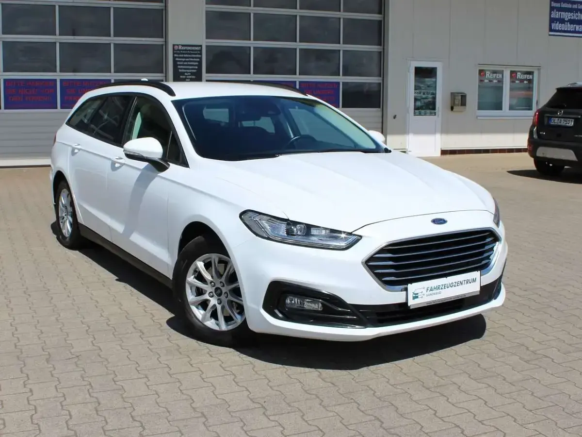 Gebraucht Ford Mondeo 150 PS (110 kW) 2022 Frostweiß Kombi