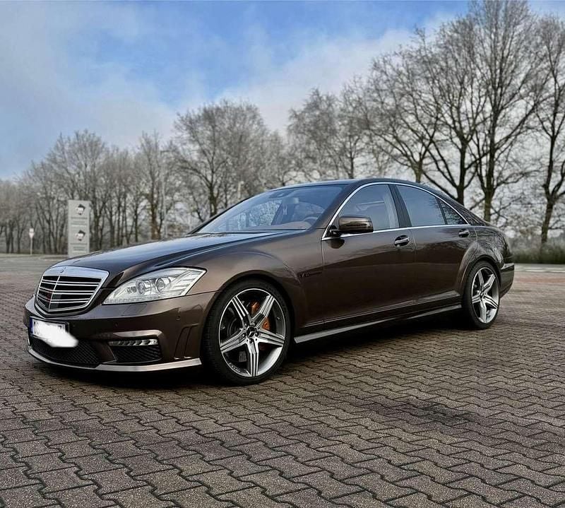 Braun Gebraucht 2012 Mercedes S63 AMG AMG Limousine | 34.499 € (Fairer Preis) - Bild 1/4