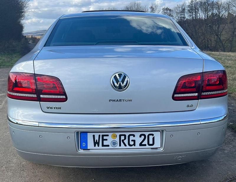 Gebraucht VW Phaeton 245 PS (180 kW) 2015 Silber Limousine