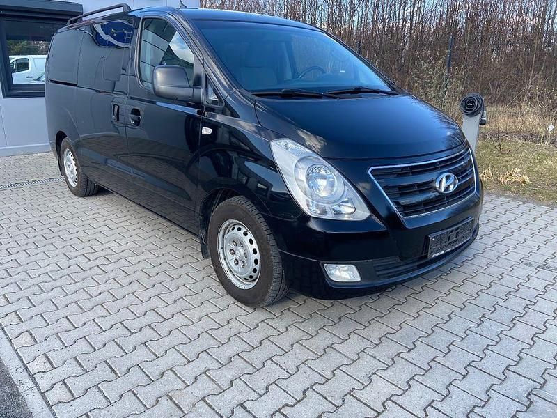 Gebraucht Hyundai H-1 Comfort 170 PS (125 kW) 2012 Schwarz Van / Kleinbus