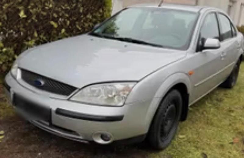 Silber Gebraucht 2001 Ford Mondeo Limousine | 700 € (Superpreis) - Bild 1/1