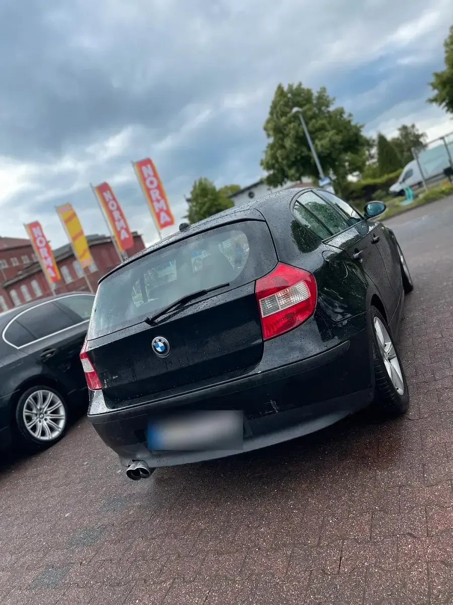 Gebraucht BMW 116 115 PS (84 kW) 2006 Schwarz Kleinwagen
