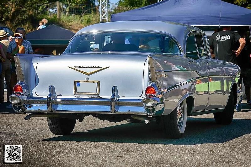 Silber Gebraucht 1957 Chevrolet Bel Air Limousine | 45.000 € - Bild 1/4
