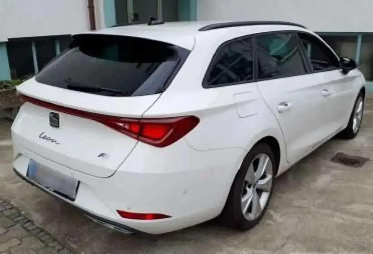 Gebraucht Seat Leon FR 150 PS (110 kW) 2024 Weiss Kombi