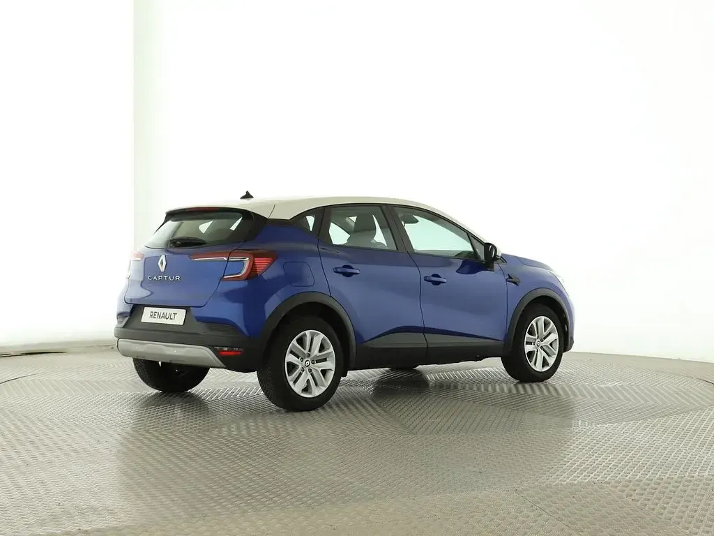 Używany Renault Captur Equilibre 91 KM (66 kW) 2023 Niebieski SUV