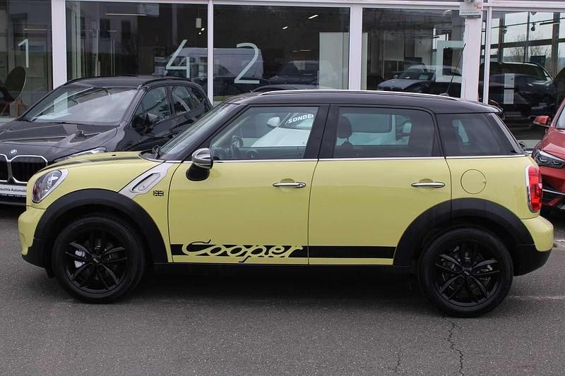 Gebraucht Mini Cooper Countryman Pepper 122 PS (89 kW) 2012 Bright yellow SUV