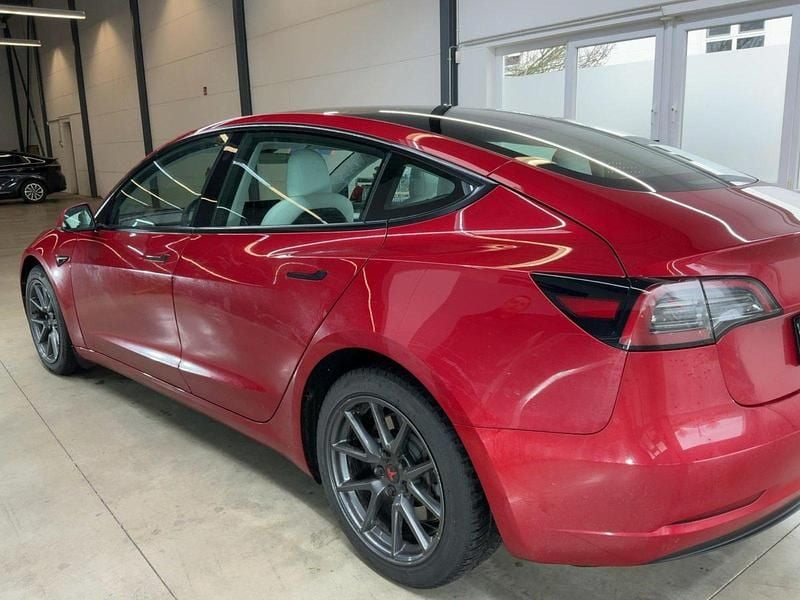 Gebraucht Tesla Model 3 366 kW (498 PS) 2023 Rot Limousine