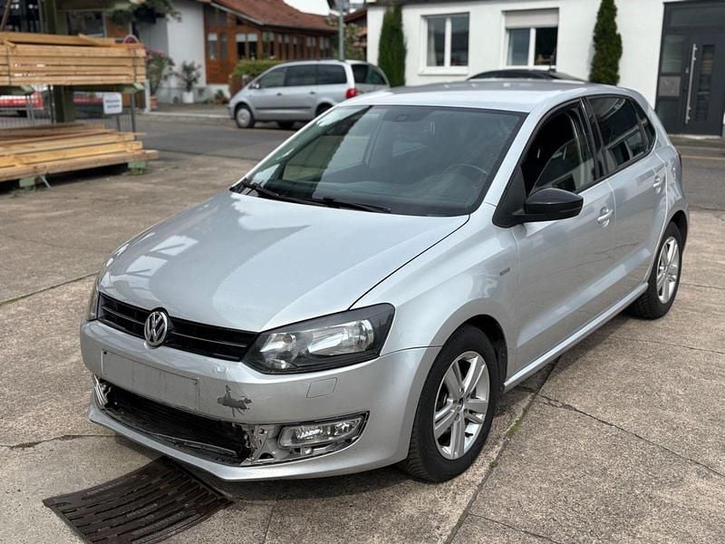 Silber Gebraucht 2012 VW Polo Match Kleinwagen | 3.500 € (Guter Preis) - Bild 1/4