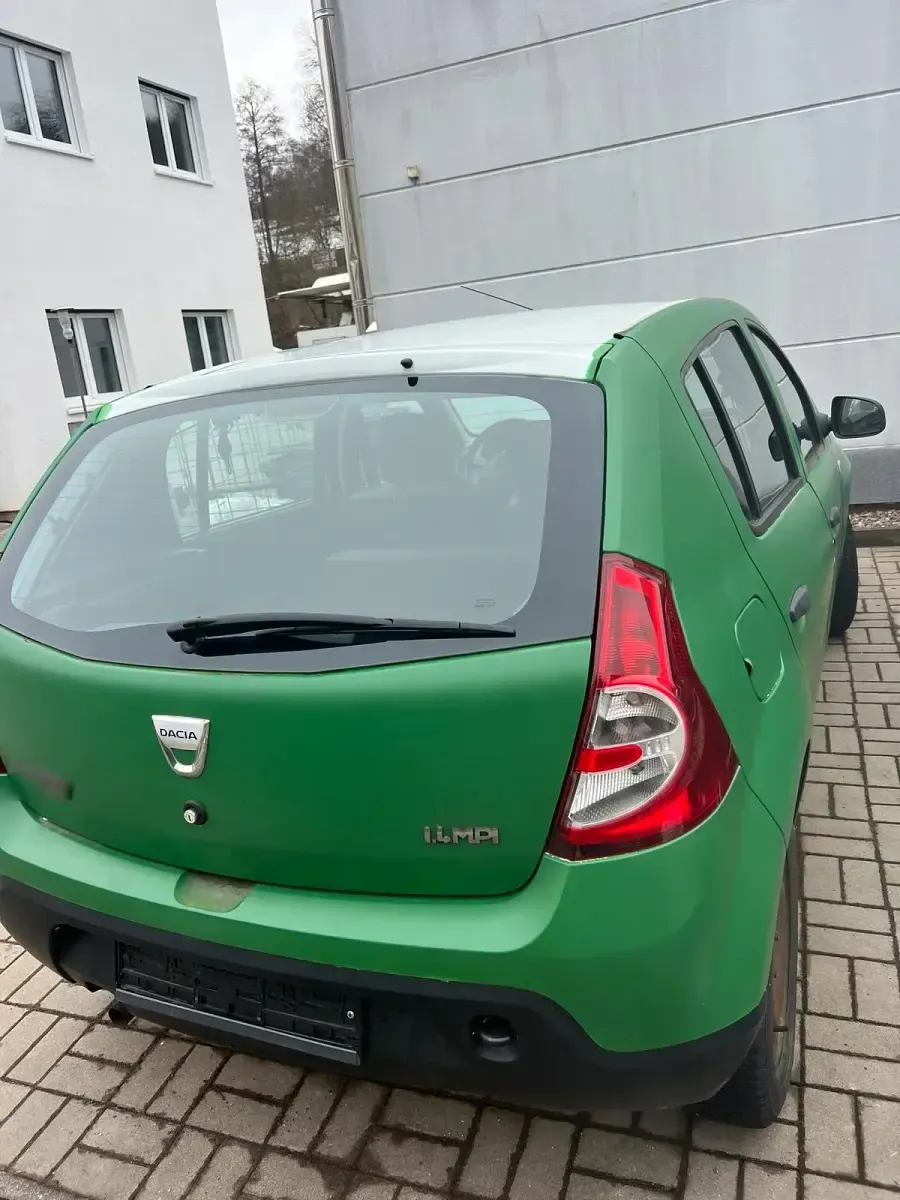 Gebraucht Dacia Sandero 75 PS (55 kW) 2009 Grün Kleinwagen