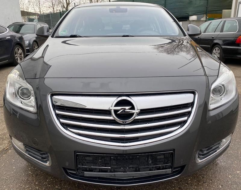 Gebraucht Opel Insignia Innovation 220 PS (161 kW) 2012 Grau Limousine