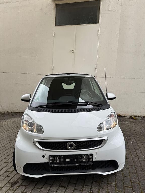 Gebraucht Smart ForTwo Cabrio Passion 84 PS (61 kW) 2013 Weiß Cabrio