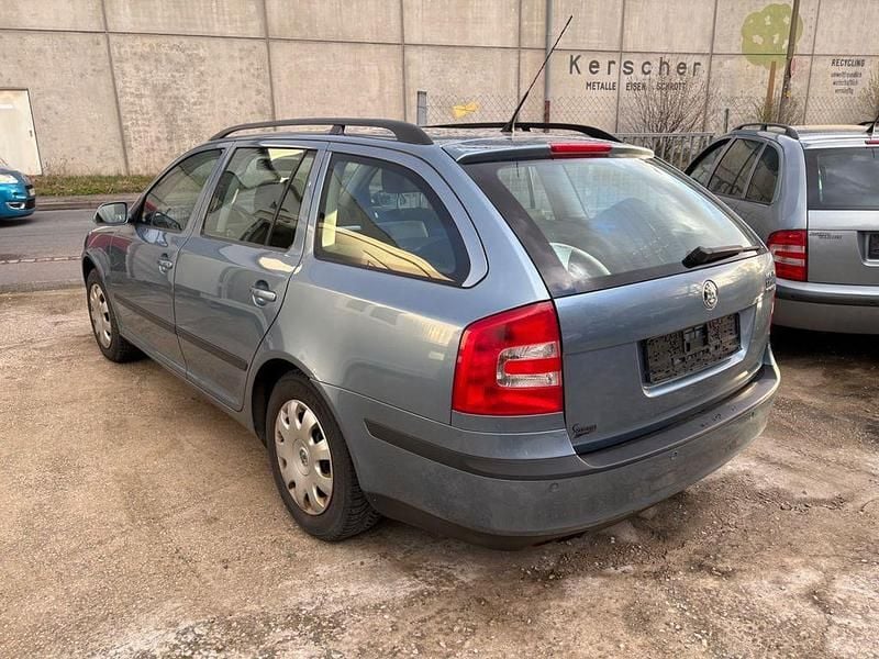 Gebraucht Skoda Octavia 160 PS (117 kW) 2008 Blau Kombi