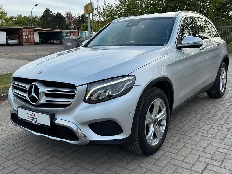 Gebraucht Mercedes GLC220 170 PS (125 kW) 2019 Silber SUV