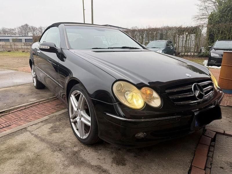 Gebraucht Mercedes CLK320 218 PS (160 kW) 2004 Schwarz Cabrio