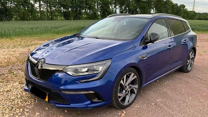 Blau Gebraucht 2017 Renault Mégane GrandTour GT Kombi | 9.950 € - Bild 1/4
