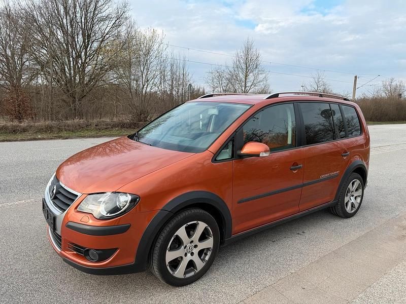 Gebraucht VW Touran 140 PS (102 kW) 2007 Orange Van / Kleinbus