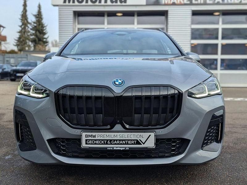 Gebraucht BMW 230 M Sport 326 PS (239 kW) 2024 Skyscraper grau Kombi