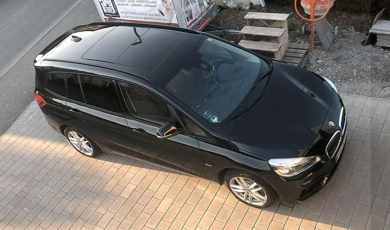 Schwarz Gebraucht 2016 BMW 220 M Sport Van / Kleinbus | 16.350 € (Etwas zu teuer) - Bild 1/4