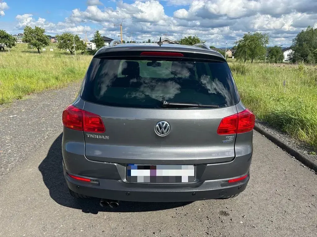 Gebraucht VW Tiguan 160 PS (117 kW) 2013 Grau SUV