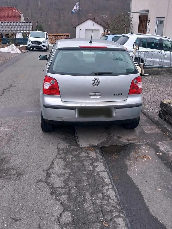 Używany VW Polo 50 KM (36 kW) 2004 Szary Hatchback