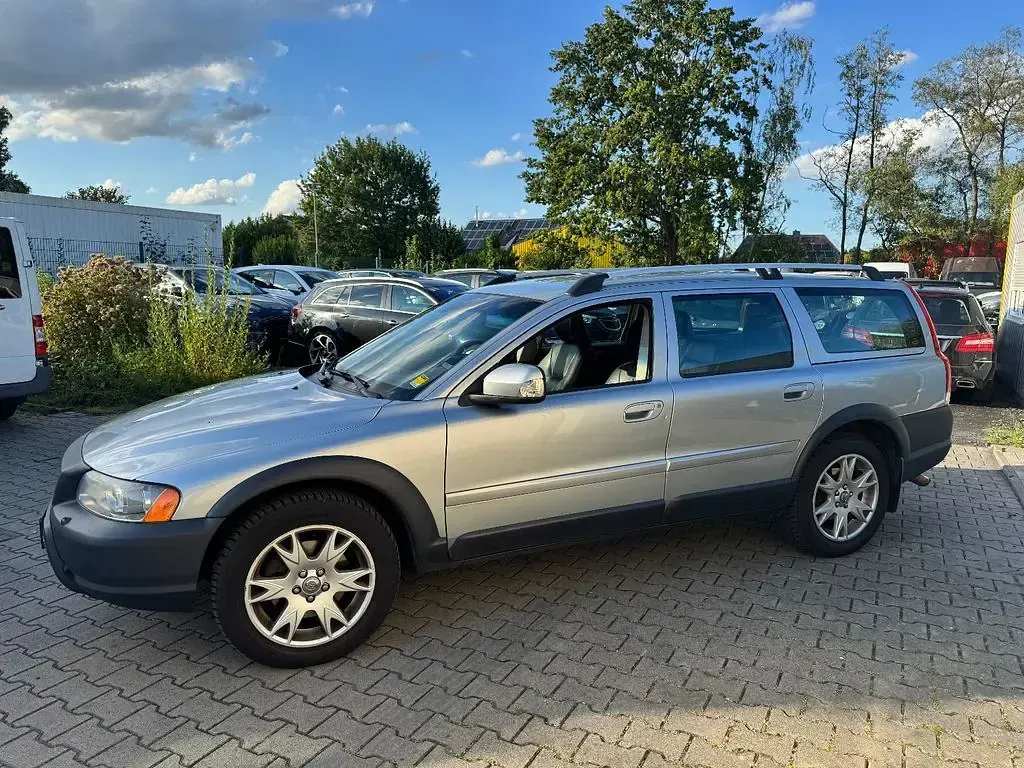Usata Volvo XC70 185 CV (136 kW) 2007 Argento Station wagon