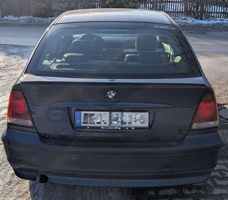 Gebraucht BMW 320 150 PS (110 kW) 2003 Blau Limousine